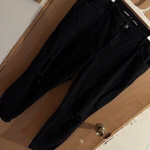 Old Navy Women's Black Skinny Jeans